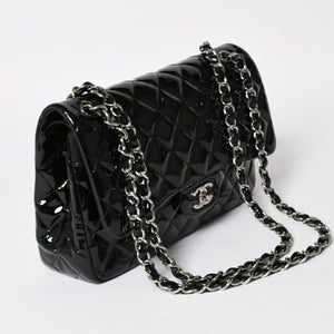 極美品 CHANEL シャネル デカマトラッセ30 Wフラップ Wチェーンショルダーバッグ 15番台 ココマーク パテントレザー SV金具 中古 4a004962