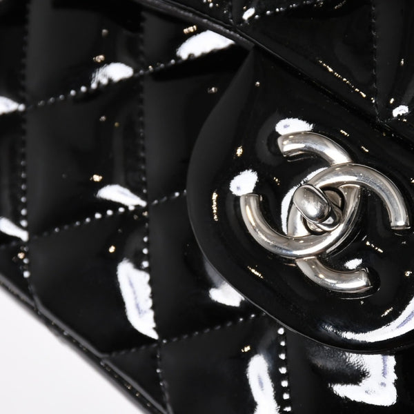 極美品 CHANEL シャネル デカマトラッセ30 Wフラップ Wチェーンショルダーバッグ 15番台 ココマーク パテントレザー SV金具 中古 4a004962