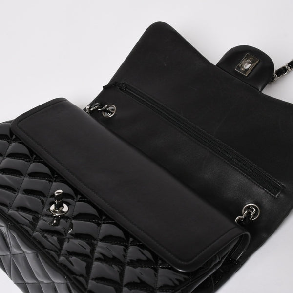 極美品 CHANEL シャネル デカマトラッセ30 Wフラップ Wチェーンショルダーバッグ 15番台 ココマーク パテントレザー SV金具 中古 4a004962