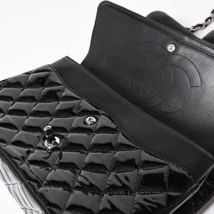 極美品 CHANEL シャネル デカマトラッセ30 Wフラップ Wチェーンショルダーバッグ 15番台 ココマーク パテントレザー SV金具 中古 4a004962