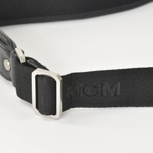MCM エムシーエム リュックサック バックパック シルバー スタッズ メタリックシルバー ブラック 美品 中古 4a005036