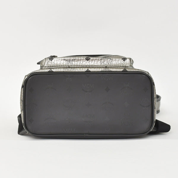 MCM エムシーエム リュックサック バックパック シルバー スタッズ メタリックシルバー ブラック 美品 中古 4a005036