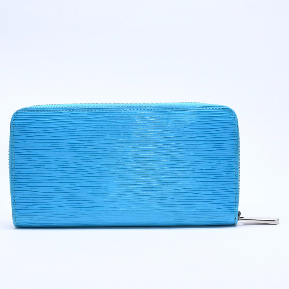 Very Good Condition LOUIS VUITTON Zippy Wallet Long Wallet M81543 Epi Leather Silver Hardware Turquoise Blue Used 4a005056