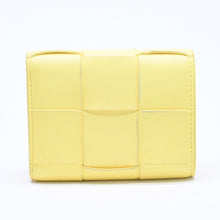 画像をギャラリービューアに読み込む, BOTTEGA VENETA ボッテガヴェネタ カセット 三つ折り財布 ウォレット イエロー ラムスキン レザー マキシイントレチャート 美品 中古 4a005102