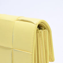 画像をギャラリービューアに読み込む, BOTTEGA VENETA ボッテガヴェネタ カセット 三つ折り財布 ウォレット イエロー ラムスキン レザー マキシイントレチャート 美品 中古 4a005102