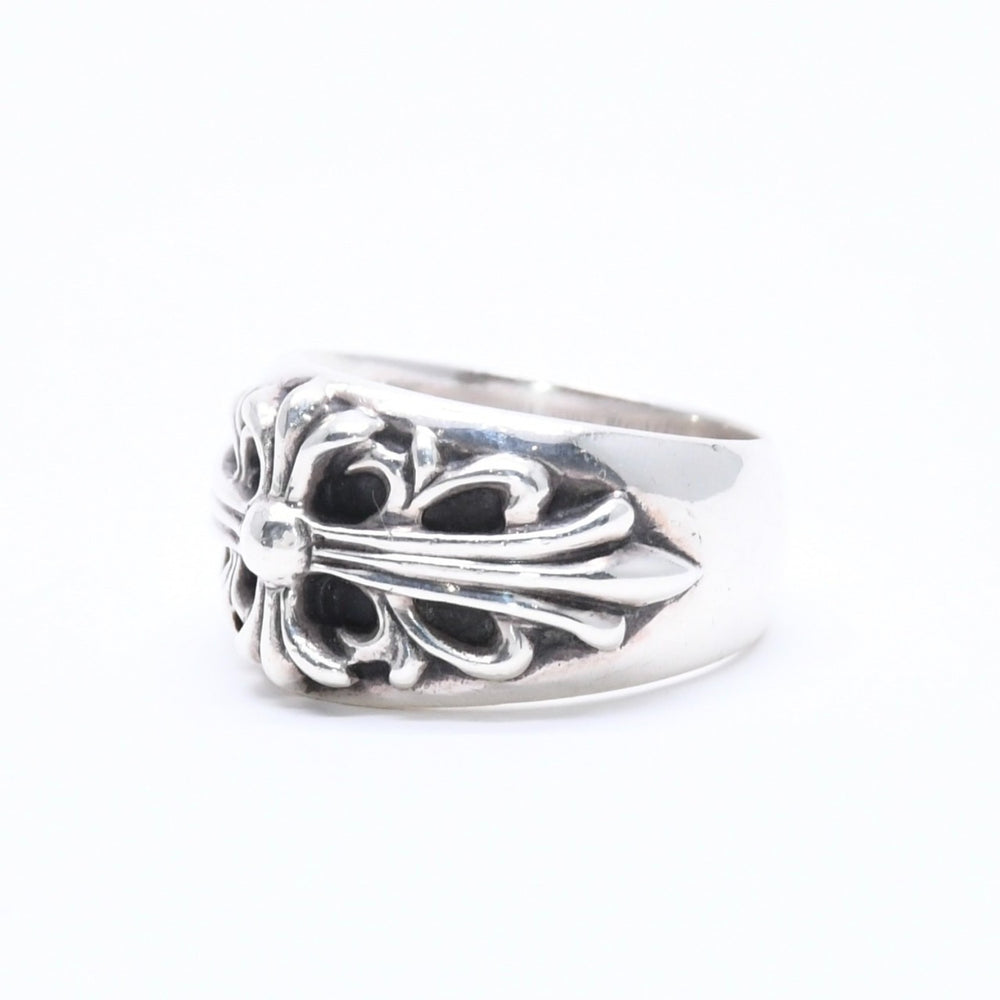 Very good condition CHROME HEARTS FLORAL CROSS Ring Weight approx. 16.51g Size 19.5 Sterling Silver Used 4a005204