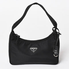 極美品 PRADA プラダ ホーボー ワンショルダーバッグ MV515 トライアングルロゴプレート ナイロン ブラック 中古 4a005010