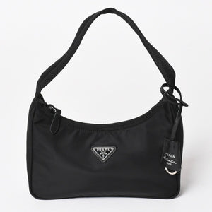 極美品 PRADA プラダ ホーボー ワンショルダーバッグ MV515 トライアングルロゴプレート ナイロン ブラック 中古 4a005010