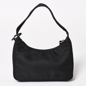 極美品 PRADA プラダ ホーボー ワンショルダーバッグ MV515 トライアングルロゴプレート ナイロン ブラック 中古 4a005010