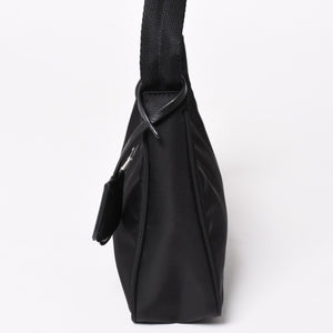 極美品 PRADA プラダ ホーボー ワンショルダーバッグ MV515 トライアングルロゴプレート ナイロン ブラック 中古 4a005010
