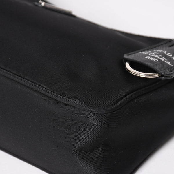極美品 PRADA プラダ ホーボー ワンショルダーバッグ MV515 トライアングルロゴプレート ナイロン ブラック 中古 4a005010