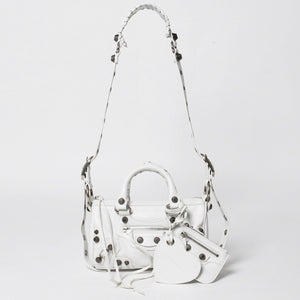 極美品 BALENCIAGA バレンシアガ Le Cagole ル カゴール ミニ ダッフルバッグ 2WAY ハンドバッグ ショルダーバッグ 743356 ホワイト アリーナ ラムスキン 中古 4a005041