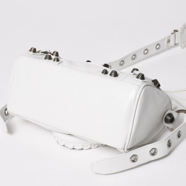 極美品 BALENCIAGA バレンシアガ Le Cagole ル カゴール ミニ ダッフルバッグ 2WAY ハンドバッグ ショルダーバッグ 743356 ホワイト アリーナ ラムスキン 中古 4a005041