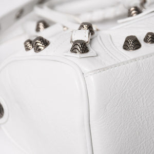 極美品 BALENCIAGA バレンシアガ Le Cagole ル カゴール ミニ ダッフルバッグ 2WAY ハンドバッグ ショルダーバッグ 743356 ホワイト アリーナ ラムスキン 中古 4a005041