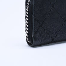 画像をギャラリービューアに読み込む, CHANEL シャネル レザー 財布 カードケース ココマーク ワイルドステッチ キャビアスキン 10番台 ブラック シルバー金具 美品 中古 4a005094