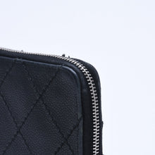 画像をギャラリービューアに読み込む, CHANEL シャネル レザー 財布 カードケース ココマーク ワイルドステッチ キャビアスキン 10番台 ブラック シルバー金具 美品 中古 4a005094