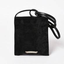 画像をギャラリービューアに読み込む, 極美品 CHROME HEARTS クロムハーツ スクエアポケット ヴァインダガー ショルダーバッグ スエード 中古 4a005201