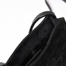 画像をギャラリービューアに読み込む, 極美品 CHROME HEARTS クロムハーツ スクエアポケット ヴァインダガー ショルダーバッグ スエード 中古 4a005201