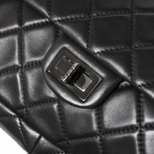 画像をギャラリービューアに読み込む, CHANEL シャネル 2.55 ロール クラッチバッグ 14番台 ココマーク ラムスキン ブラック ルテニウム金具 美品 中古 4a005113
