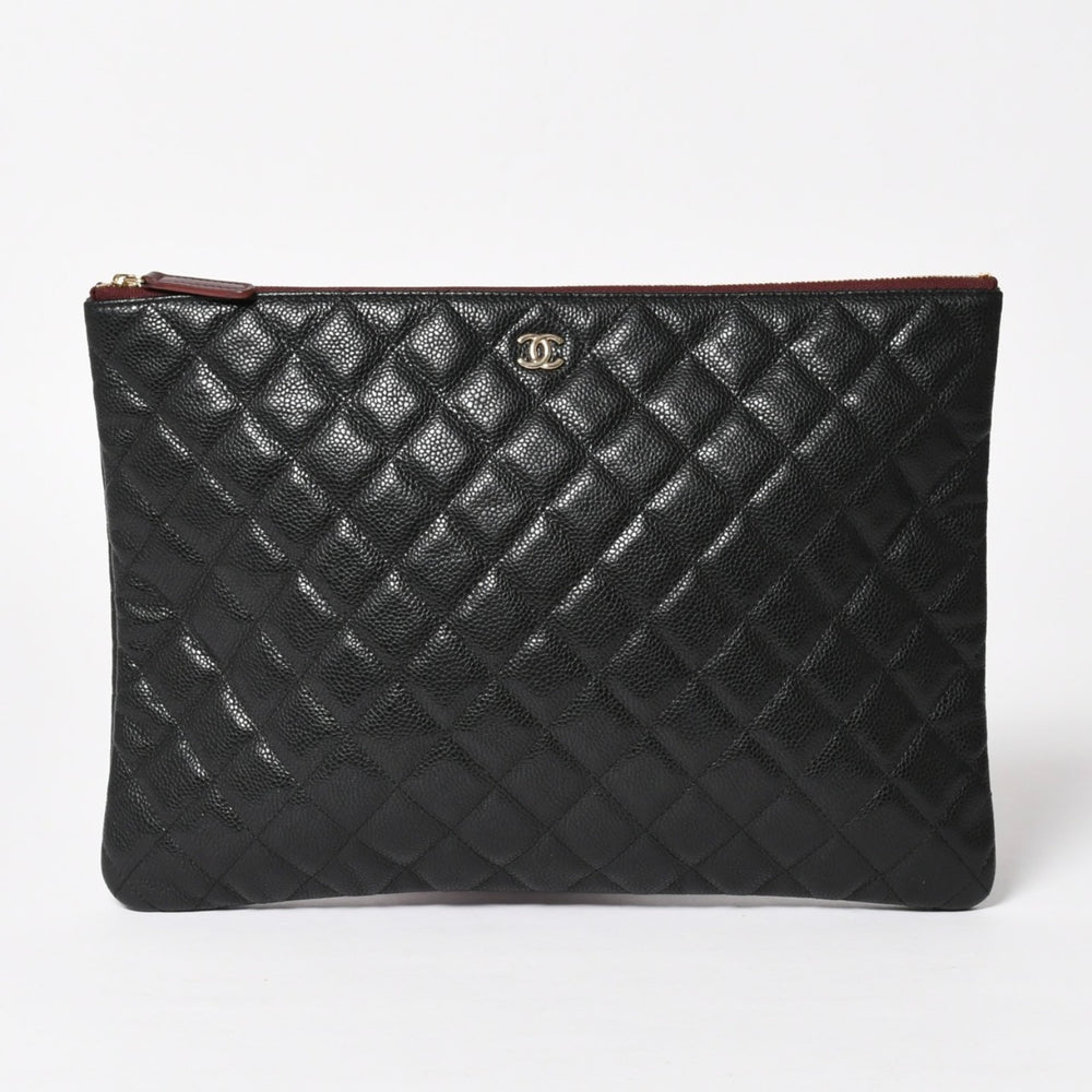極美品 CHANEL シャネル Classic Large Pouch クラシック ラージ ポーチ A82552 25番台 ココマーク キャビアスキン ブラック 中古 4a005114