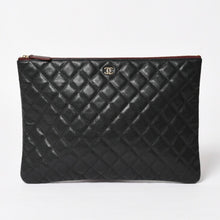 画像をギャラリービューアに読み込む, 極美品 CHANEL シャネル Classic Large Pouch クラシック ラージ ポーチ A82552 25番台 ココマーク キャビアスキン ブラック 中古 4a005114