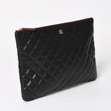 画像をギャラリービューアに読み込む, 極美品 CHANEL シャネル Classic Large Pouch クラシック ラージ ポーチ A82552 25番台 ココマーク キャビアスキン ブラック 中古 4a005114