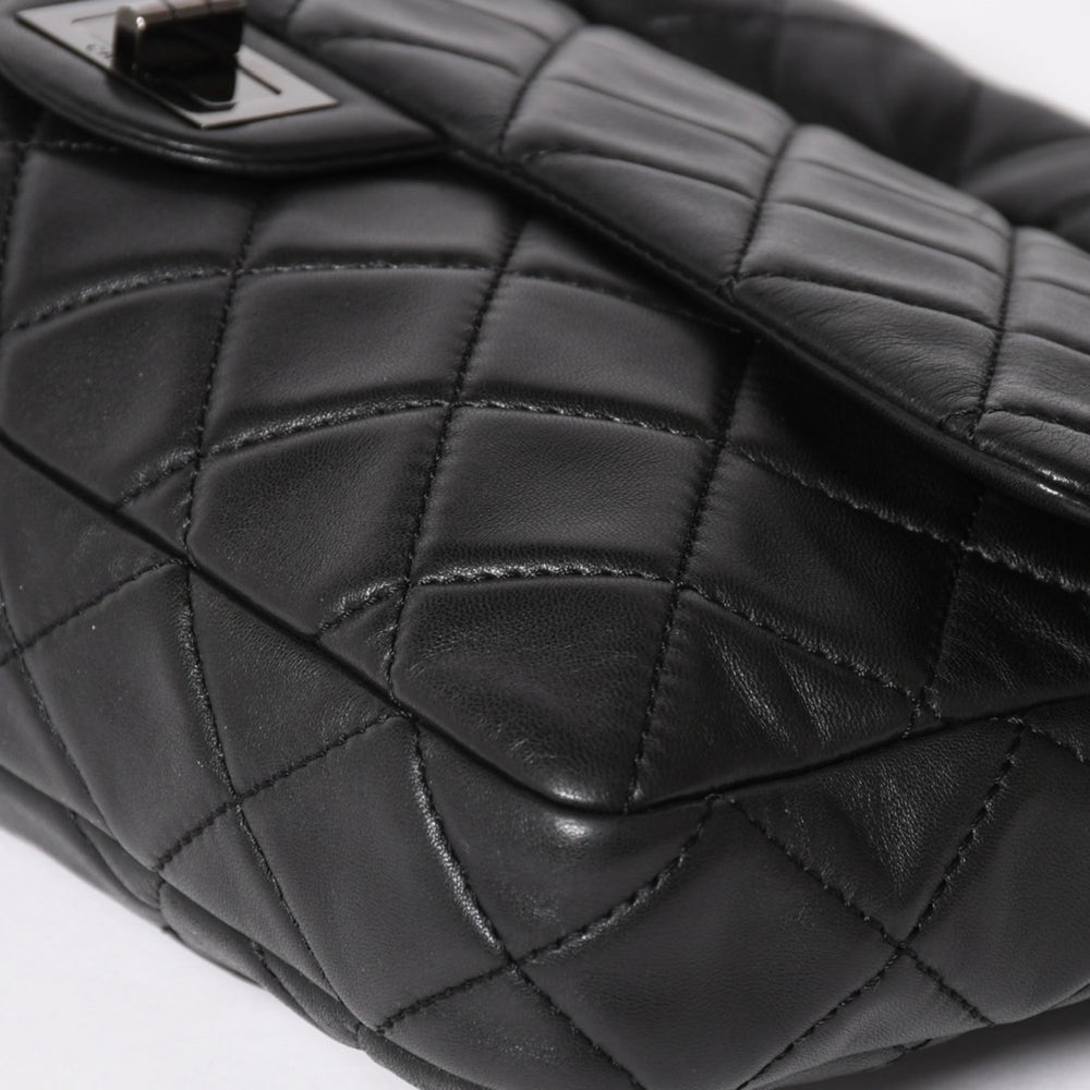 CHANEL シャネル 2.55 ロール クラッチバッグ 14番台 ココマーク ラムスキン ブラック ルテニウム金具 美品 中古 4a005113