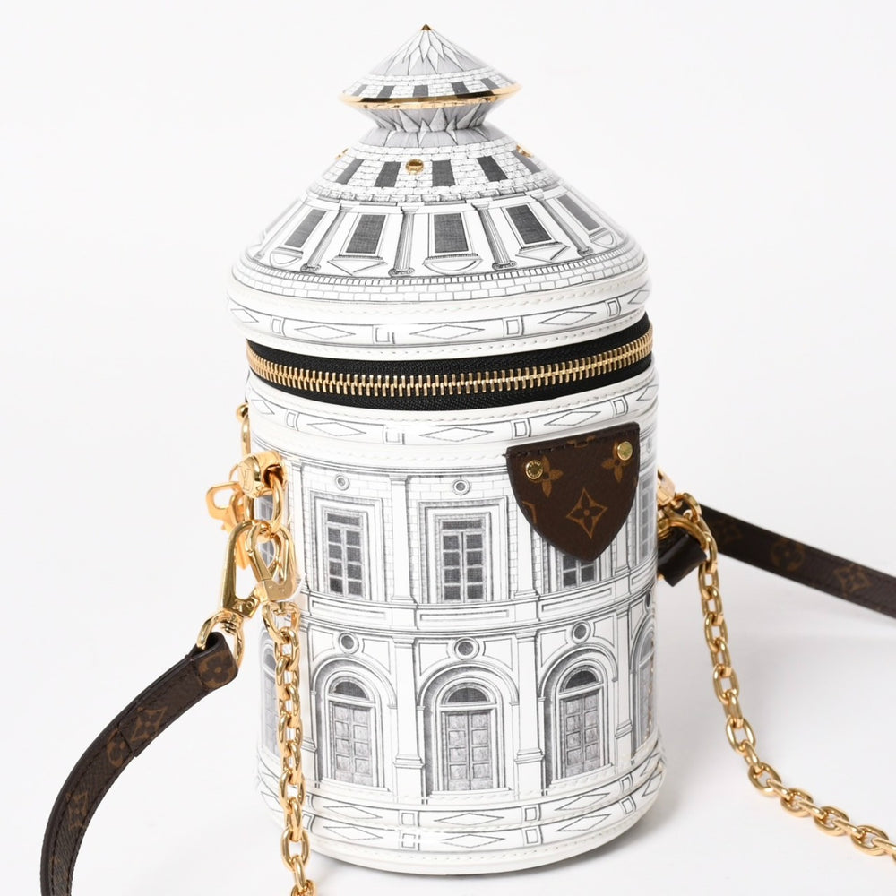 新品同様品 LOUIS VUITTON ルイヴィトン 2WAY ショルダーバッグ M59143 フォルナセッティ モノグラム カンヌ パテントレザー ホワイト グレー 中古 4a005115
