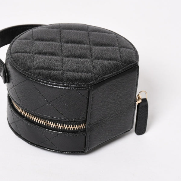 新品同様 CHANEL シャネル スモール ラウンドバニティバッグ ハンドバッグ ランダム番台 ココマーク キャビアスキン ブラック 中古 4a005118