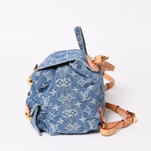 Like new LOUISVUITTON Monogram Denim Venice M46836 Monogram Denim Canvas Backpack Blue Gold Hardware Used 4a005038
