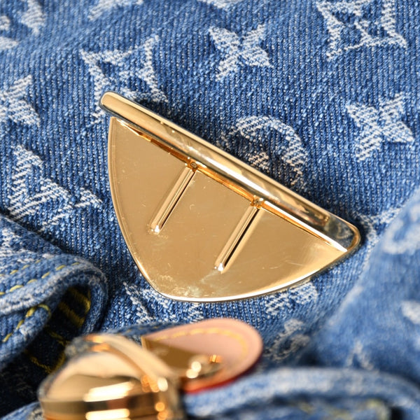Like new LOUISVUITTON Monogram Denim Venice M46836 Monogram Denim Canvas Backpack Blue Gold Hardware Used 4a005038