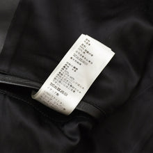 Load image into Gallery viewer, 極美品 CELINE セリーヌ ダブルライダースジャケット ブラック ホワイト カーフスキン 2E235599E シルバー金具 サイズ36 中古 4a005126