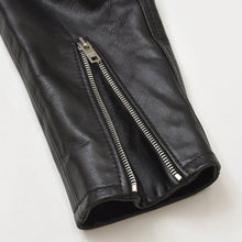 Load image into Gallery viewer, 極美品 CELINE セリーヌ ダブルライダースジャケット ブラック ホワイト カーフスキン 2E235599E シルバー金具 サイズ36 中古 4a005126