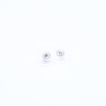 画像をギャラリービューアに読み込む, CHANEL シャネル ココマーク ピアス 重量約1.71g 04S刻印 カメリア クリア 樹脂系 両耳用 美品 中古 4a005153