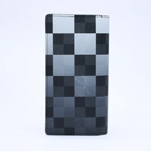 Load image into Gallery viewer, 極美品 LOUIS VUITTON ルイヴィトン 長財布 ダミエグラフィット N40415 グレー ホワイト ブラック ジャイアント ポルトフォイユ・ブラザNM 中古 4a005090