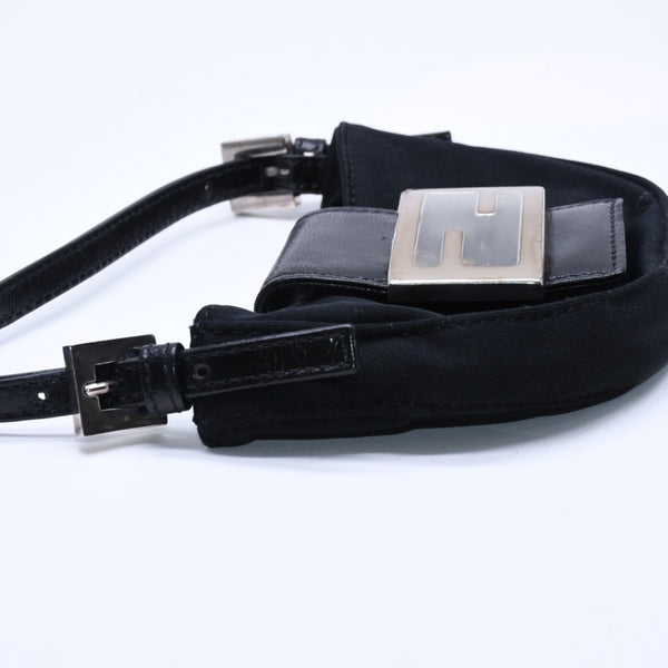 FENDI Handbag Mini Croissant Mini Mamma Pouch Accessory Case Cotton Jersey Leather Black Silver Hardware 2321 Good Condition Used 4a004857