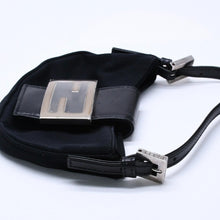 Load image into Gallery viewer, FENDI フェンディ ハンドバッグ ミニクロワッサン ミニマンマポーチ 小物入れ コットンジャージー レザー ブラック シルバー金具 2321 美品 中古 4a004857
