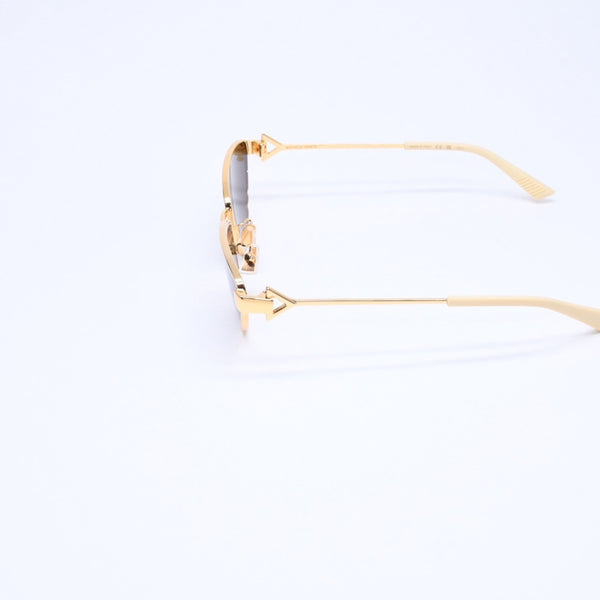 極美品 BOTTEGAVENETA ボッテガヴェネタ サングラス アイウェア BV1186S 002 サイズ59□16-140 ブラック ゴールド アイボリー 中古 4a005109