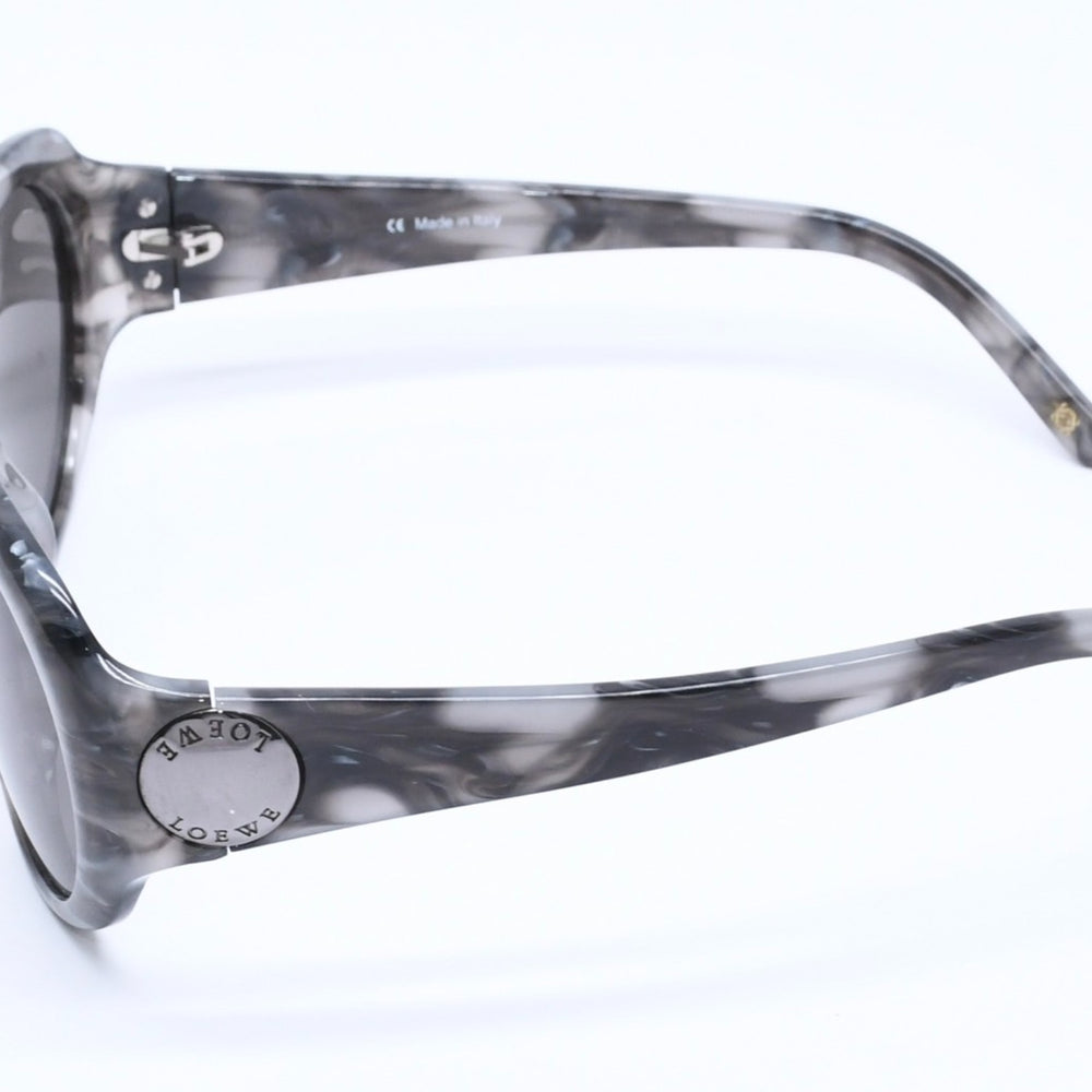LOEWE ロエベ サングラス アイウェア SLW658G 03AM サイズ57□17 130 グレー マーブルカラー アセテート 美品 中古 4a005076