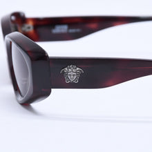 Load image into Gallery viewer, GIANNI VERSACE ジャンニヴェルサーチ サングラス アイウェア メデューサ べっ甲カラー ブラウン アセテート メタル 美品 中古 4a005019