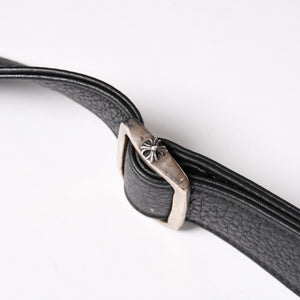 新品同様 CHROME HEARTS クロムハーツ CHプラス レザーショルダーバッグ ダイパーバッグ ダガーチャーム CHクロス CHクロスパッチ ブラック レザー シルバー925 中古 4a005234