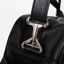 画像をギャラリービューアに読み込む, 新品同様 CHROME HEARTS クロムハーツ CHプラス レザーショルダーバッグ ダイパーバッグ ダガーチャーム CHクロス CHクロスパッチ ブラック レザー シルバー925 中古 4a005234