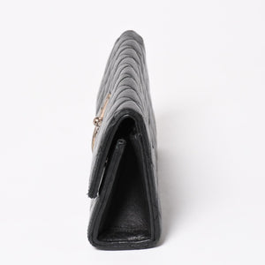 極美品 CHROME HEARTS クロムハーツ ディナーバッグ クラッチバッグ ラージクロス マトラッセ ラムスキン ブラック 中古 4a005179