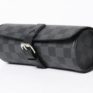 新品同様品 LOUISVUITTON ルイヴィトン ダミエグラフィット エテュイ 3 モントル 腕時計ウォッチケース N41137 ブラック ロゴ 小物 中古 4a005043