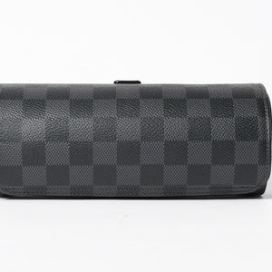 新品同様品 LOUISVUITTON ルイヴィトン ダミエグラフィット エテュイ 3 モントル 腕時計ウォッチケース N41137 ブラック ロゴ 小物 中古 4a005043