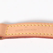 Load image into Gallery viewer, 極美品 LOUIS VUITTON ルイヴィトン ショルダーストラップ LVロゴ ヌメ革 ブラウン ゴールド金具 中古 4a005058