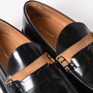 極美品 MAISON MARGIELA メゾンマルジェラ Decortique ローファー シューズ S57WR0150 P7554 カーフレザー サイズ44 ブラック 中古 4a005226