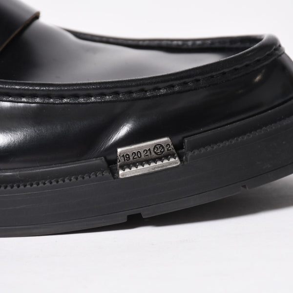 極美品 MAISON MARGIELA メゾンマルジェラ Decortique ローファー シューズ S57WR0150 P7554 カーフレザー サイズ44 ブラック 中古 4a005226