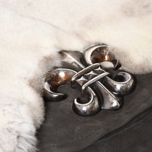 画像をギャラリービューアに読み込む, 新品未使用 CHROME HEARTS クロムハーツ BAGMAIL BS FLUER メールバッグ BSフレア ショルダーバッグ ヌバック シルバー925 中古 4a005207