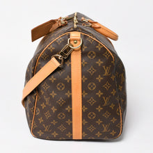Load image into Gallery viewer, LOUIS VUITTON ルイヴィトン モノグラム キーポルバンドリエール55 2WAY ボストンバック M41414 ブラウン キャンバス 美品 中古 4a005047